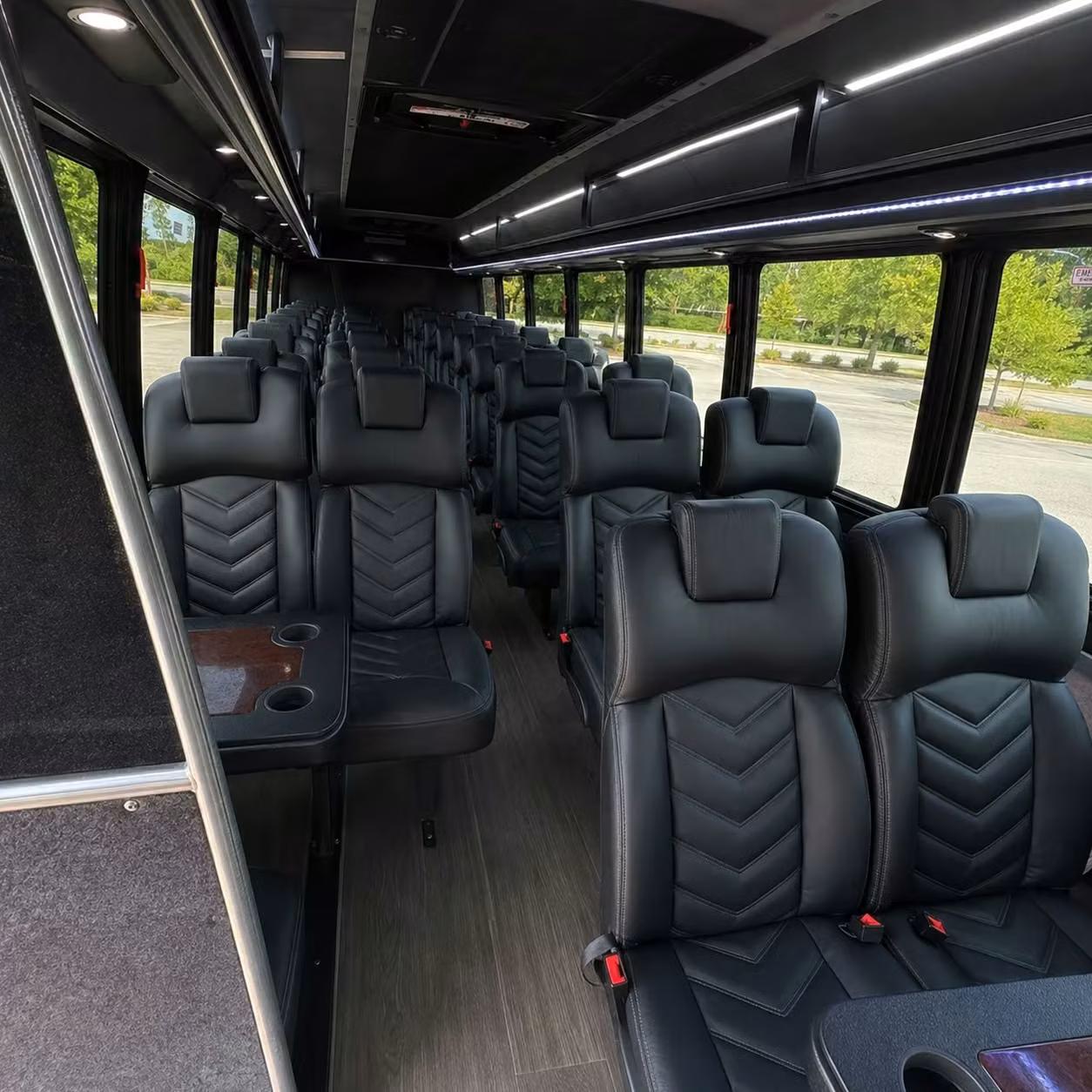 shelby 30 passenger minibus rental